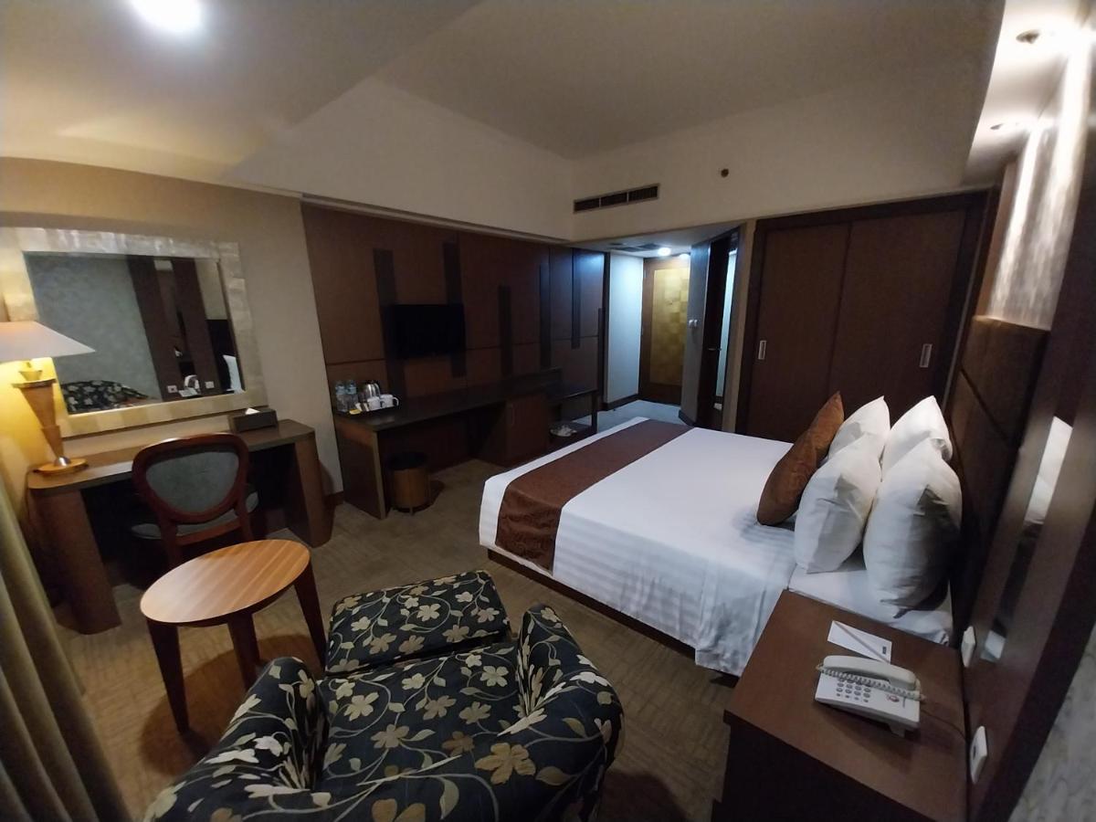 Horison Ultima Menteng Jacarta Exterior foto