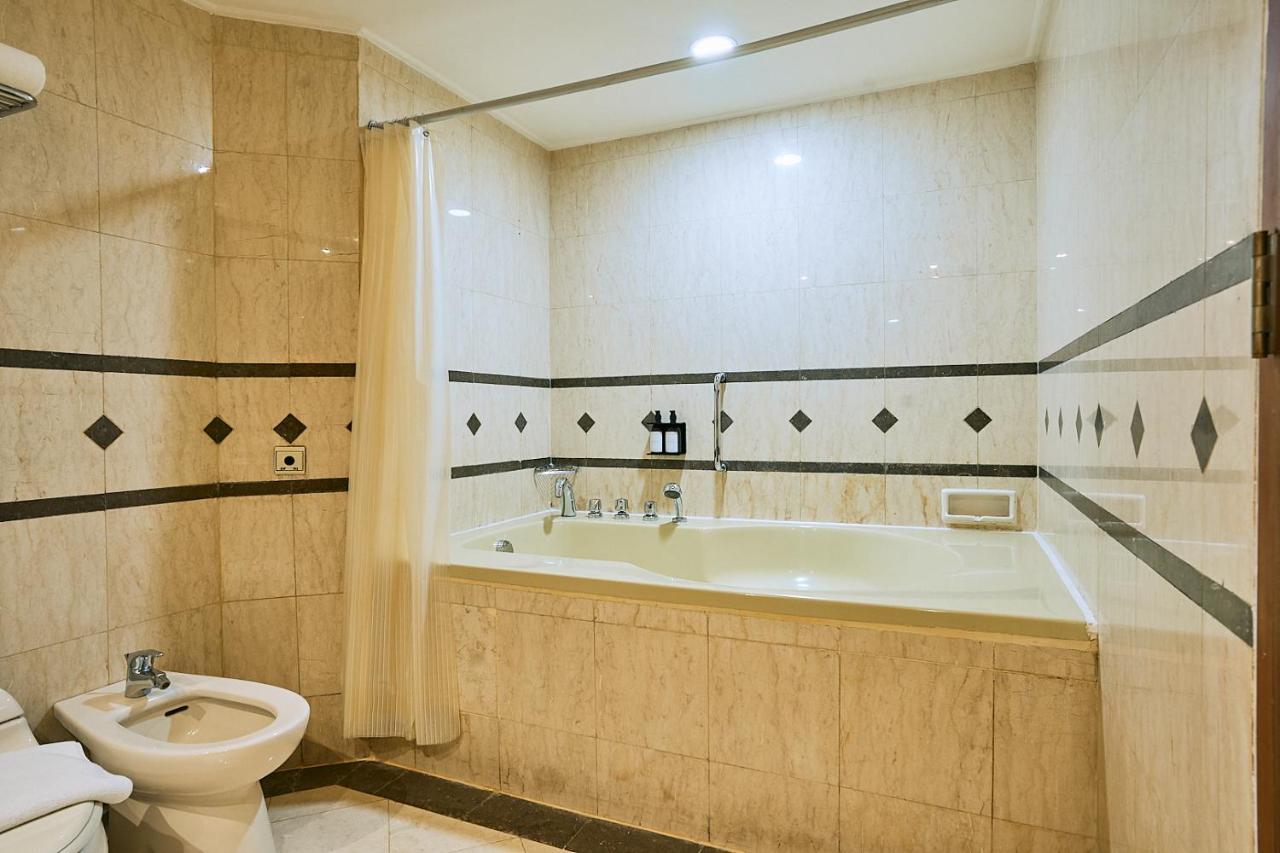 Horison Ultima Menteng Jacarta Exterior foto
